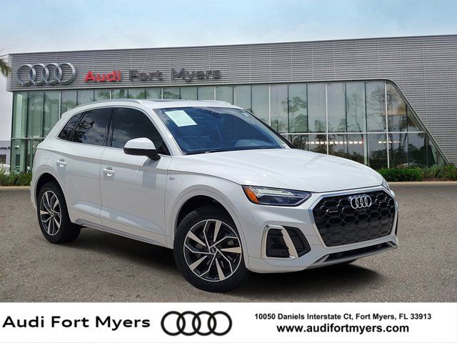 2023 Audi Q5 45 Premium Plus's photo
