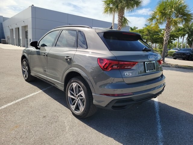 2025 Audi Q3 45 TFSI S line Premium photo 4