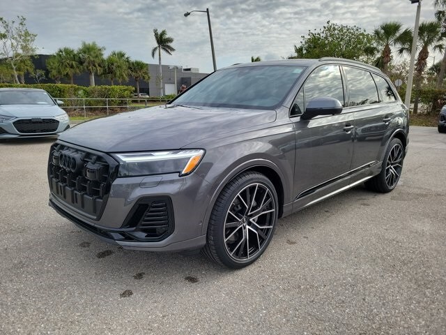 2025 Audi Q7 Premium Plus photo 3