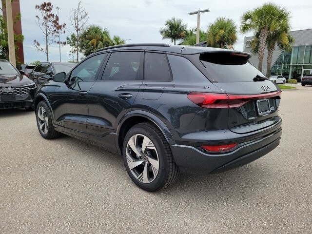 2025 Audi Q6 E-tron Premium Plus photo 4