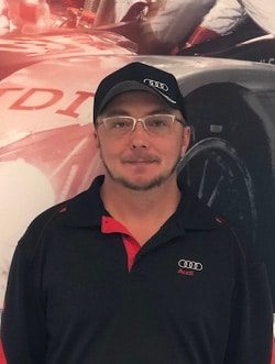 Staff member Jason Schneider from ID_6fbf27d57855