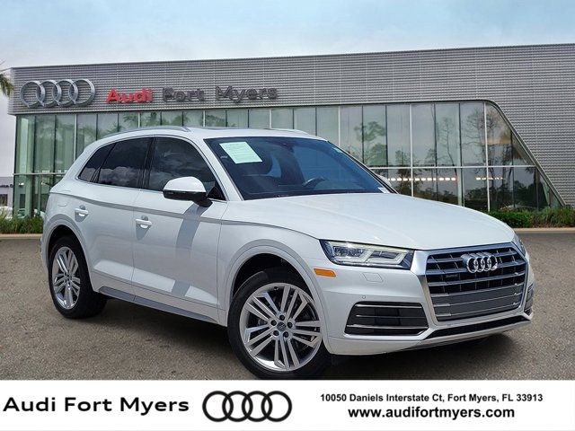 2019 Audi Q5 2.0T quattro S tronic Premium Plus's photo