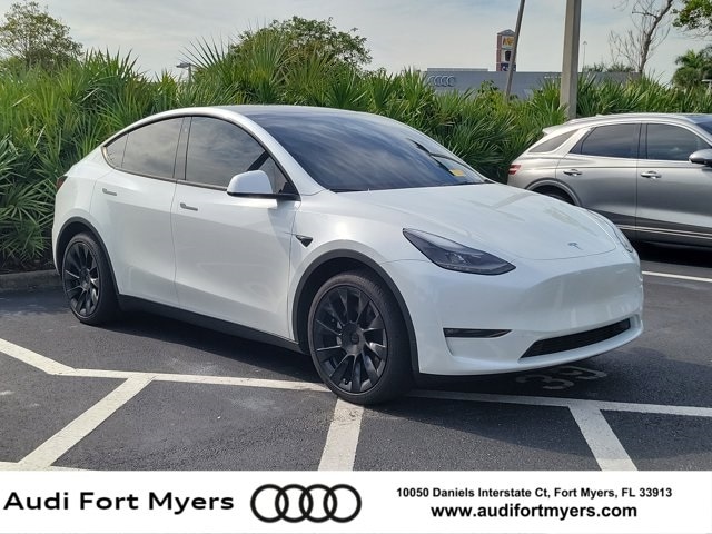 2023 Tesla Model Y Long Range's photo