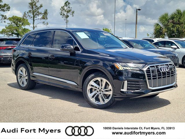 2023 Audi Q7 45 Premium Plus quattro Tiptronic's photo