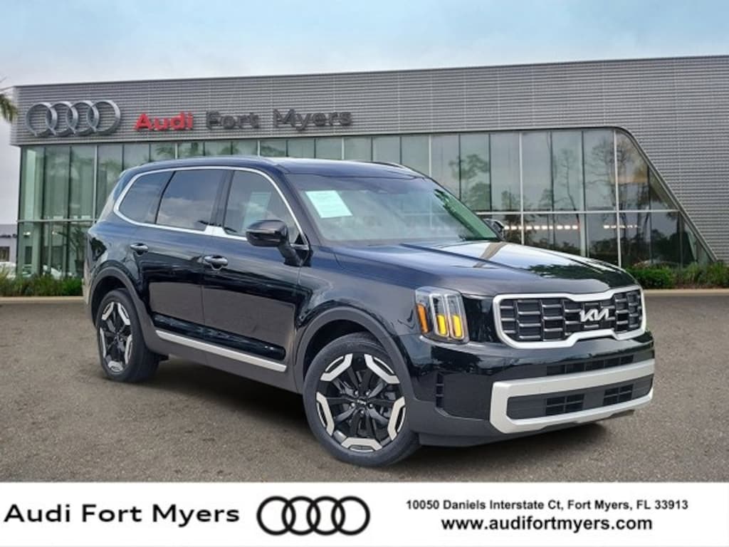Used 2024 Kia Telluride S SUV