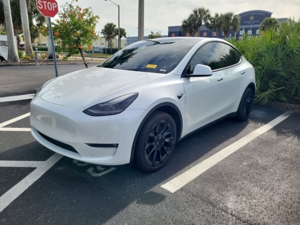 Used 2023 Tesla Model Y Long Range SUV