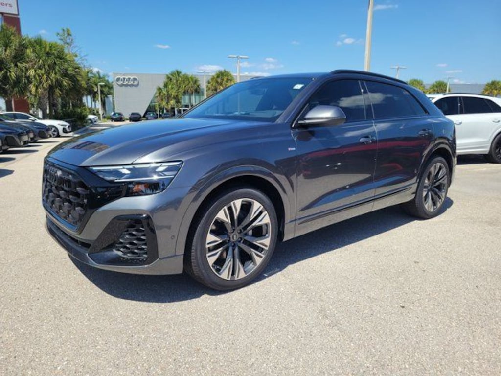 New 2026 Audi Q8 SUV