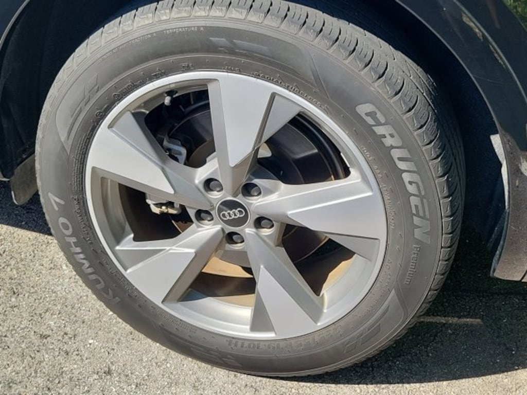 Certified 2023 Audi Q5 40 Premium SUV