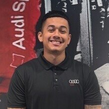 Staff member Eddie Martinez from ID_6fbf27d57855