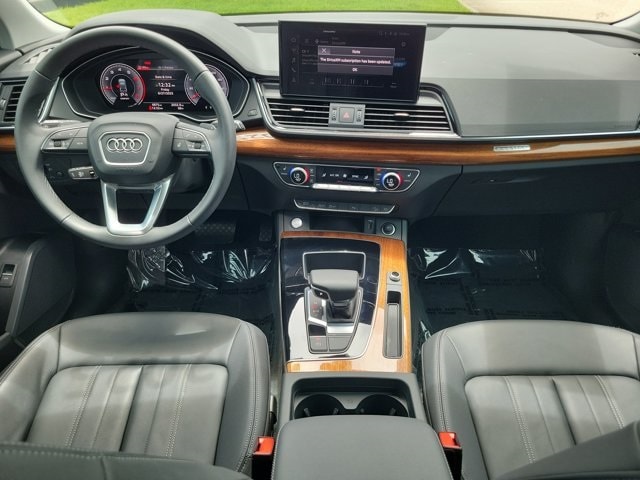 Used 2025 Audi Q5 Premium with VIN WA1ABAFY9S2030746 for sale in Fort Myers, FL