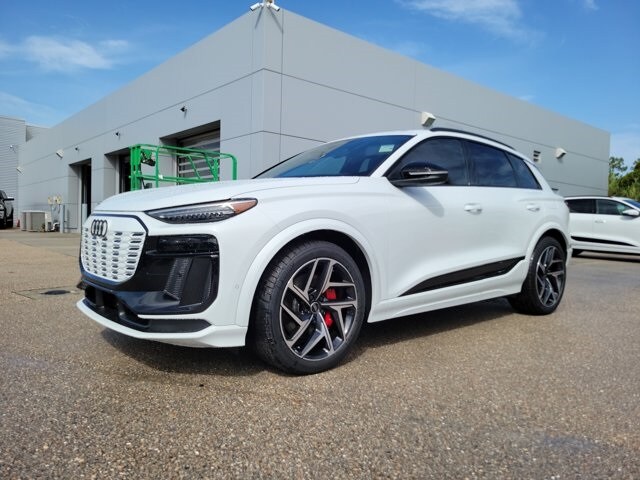 2025 Audi e-tron Prestige photo 2