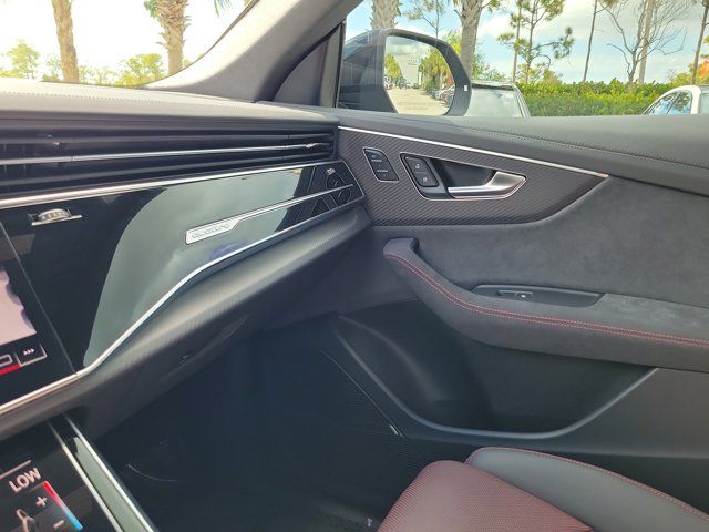 2026 Audi RS Q8 Base - Photo 17