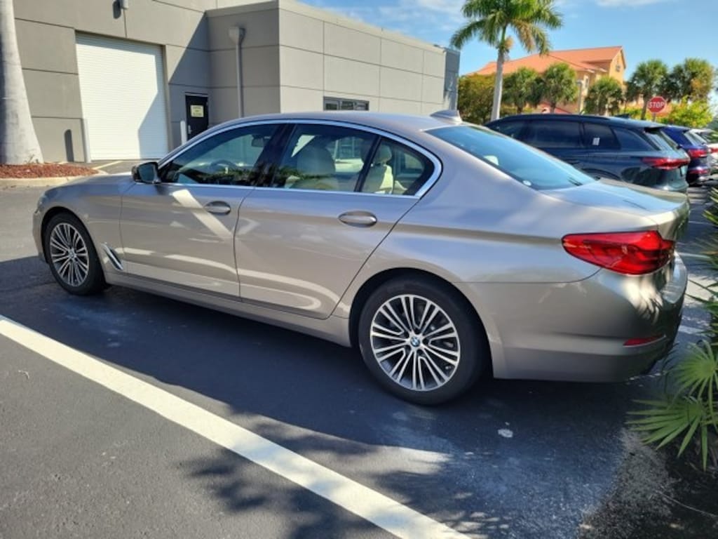 Used 2019 BMW 530i  Sedan