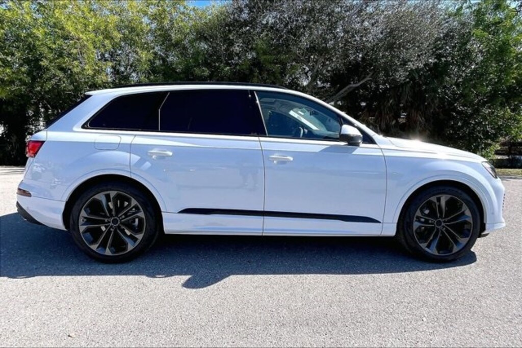 New 2026 Audi Q7 SUV