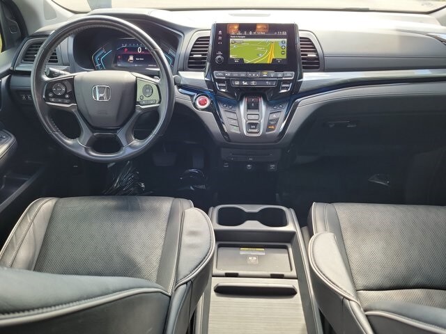 2022 Honda Odyssey Elite photo 2