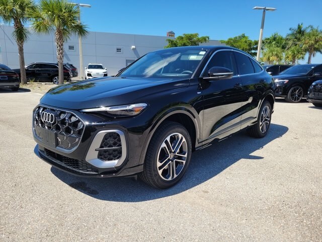 2025 Audi Q5 Sportback Premium Plus photo 3