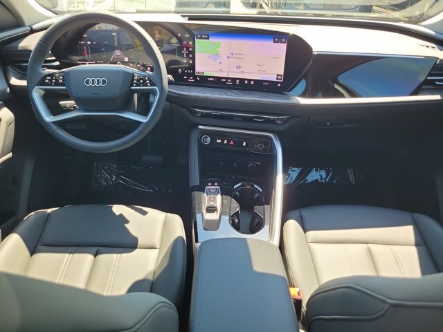 2025 Audi Q5 Sportback Premium Plus photo 2