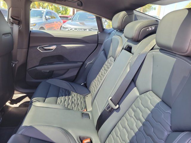 2026 Audi S e-tron GT Premium Plus - Photo 9
