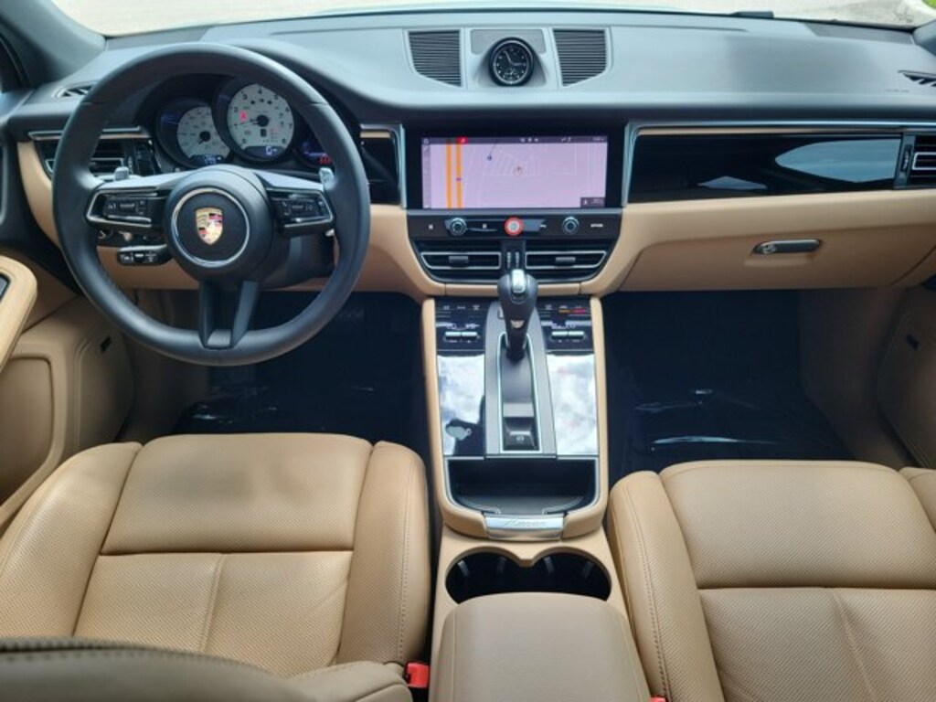 Used 2024 Porsche Macan Base SUV