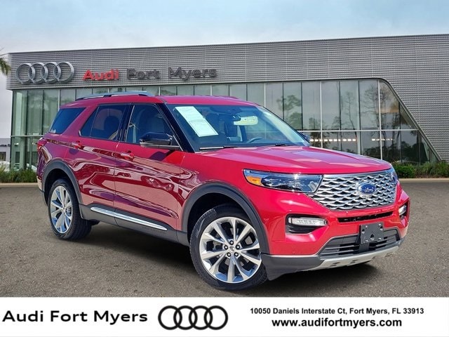 2022 Ford Explorer Platinum's photo