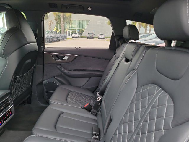 2026 Audi SQ7 Premium Plus - Photo 7