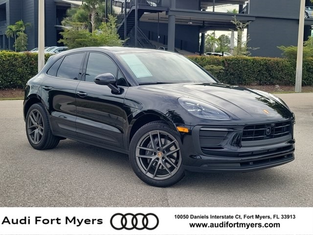 2024 Porsche Macan Base's photo