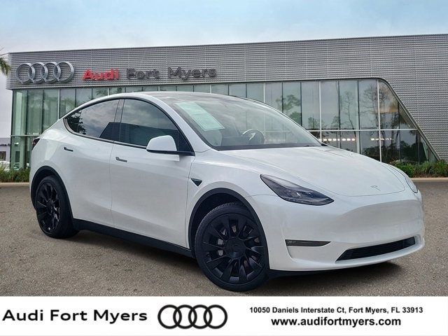 2023 Tesla Model Y Long Range's photo