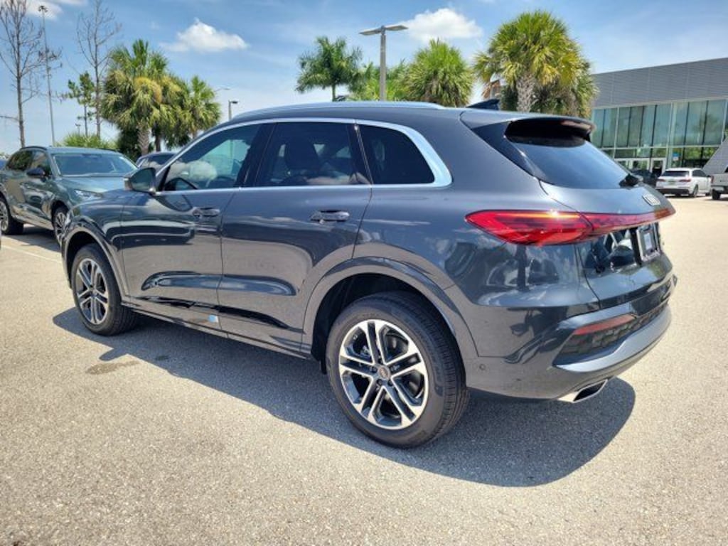 New 2026 Audi Q5 2.0T Premium SUV
