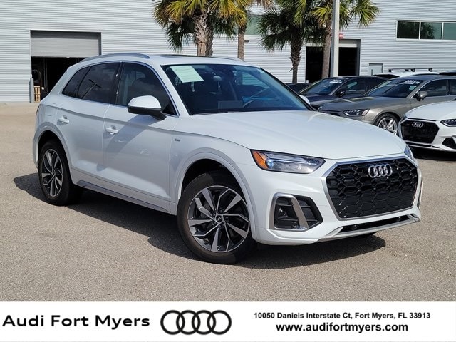 2022 Audi Q5 Premium Plus's photo