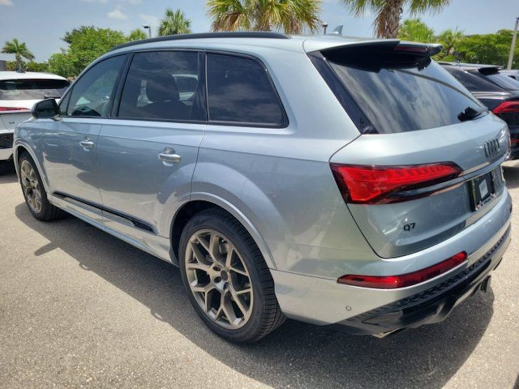 New 2026 Audi Q7 55 Premium SUV