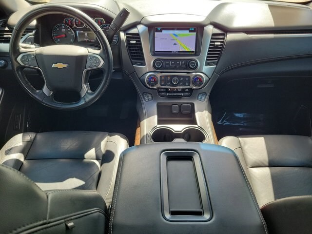 2019 Chevrolet Tahoe LT photo 2