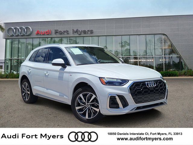 2023 Audi Q5 45 Premium Plus's photo
