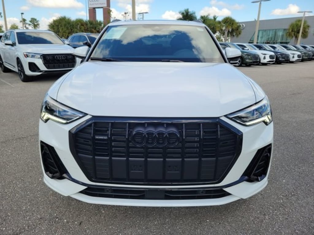 Certified 2025 Audi Q3 Premium SUV