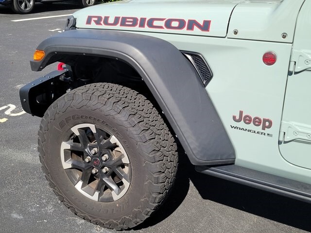 2024 Jeep Wrangler Rubicon photo 4
