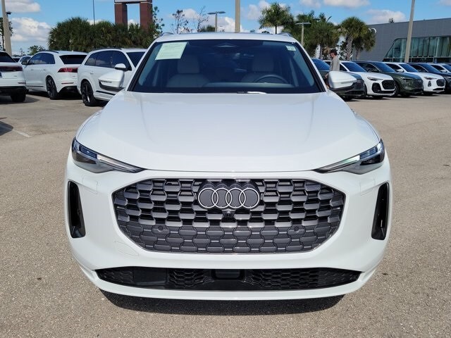 2025 Audi Q5 2.0T Premium Plus photo 3