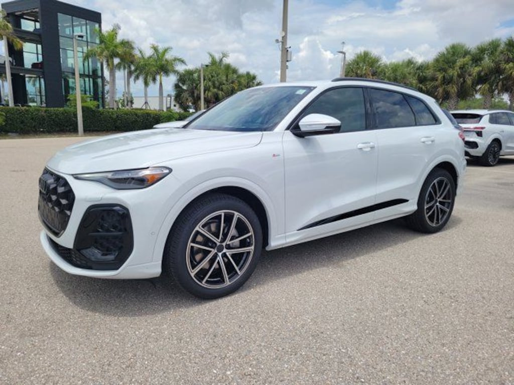 New 2026 Audi Q5 2.0T Premium SUV