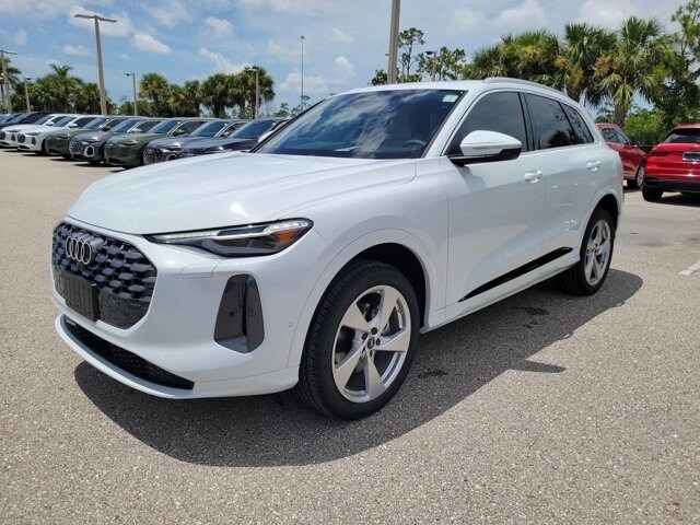 2025 Audi Q5 Premium Plus photo 2