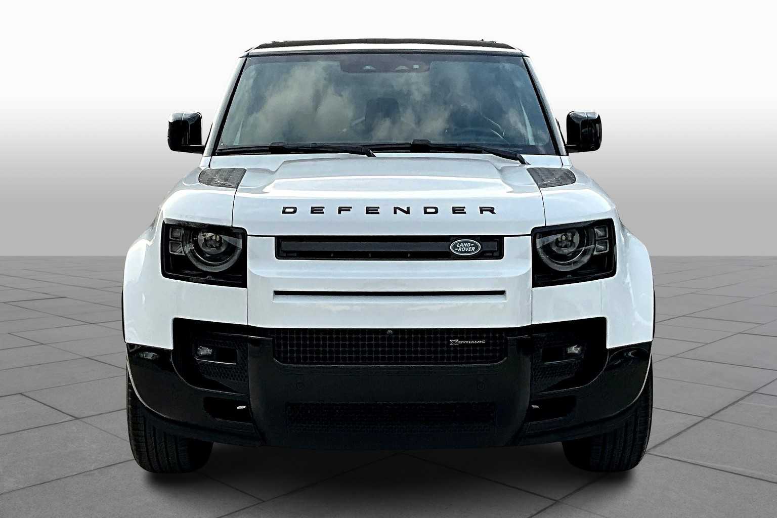 2023 Land Rover Defender X-Dynamic SE photo 3