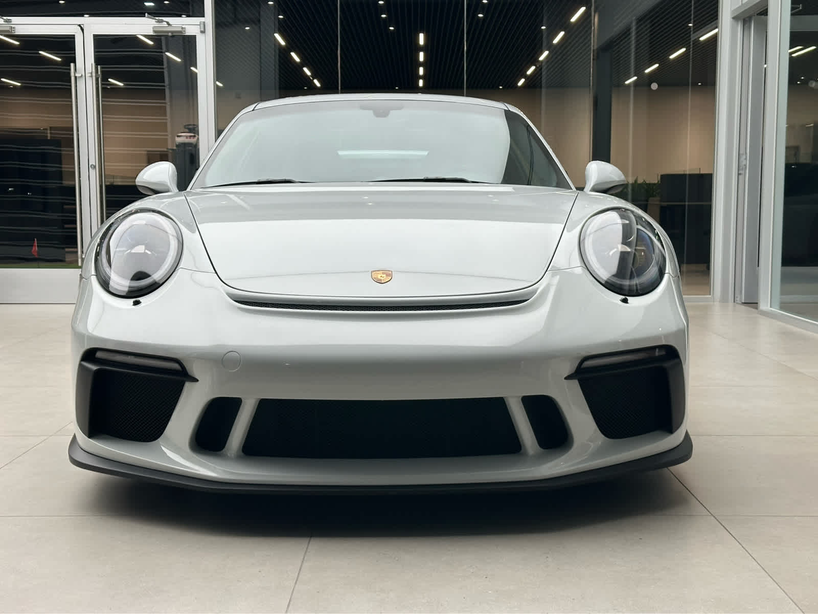 2018 Porsche 911 GT3 photo 3