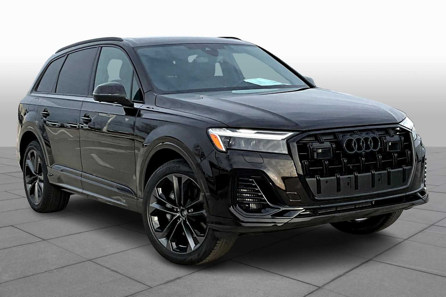 2025 Audi Q7 55 Premium Plus photo 2