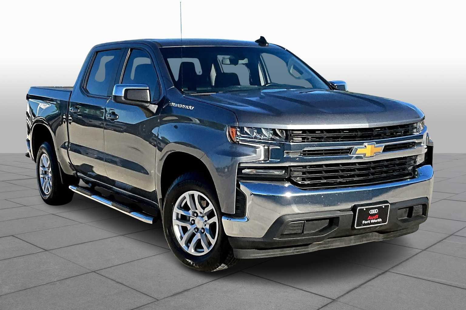 Used 2021 Chevrolet Silverado 1500 LT with VIN 3GCPWCED8MG482647 for sale in Benbrook, TX