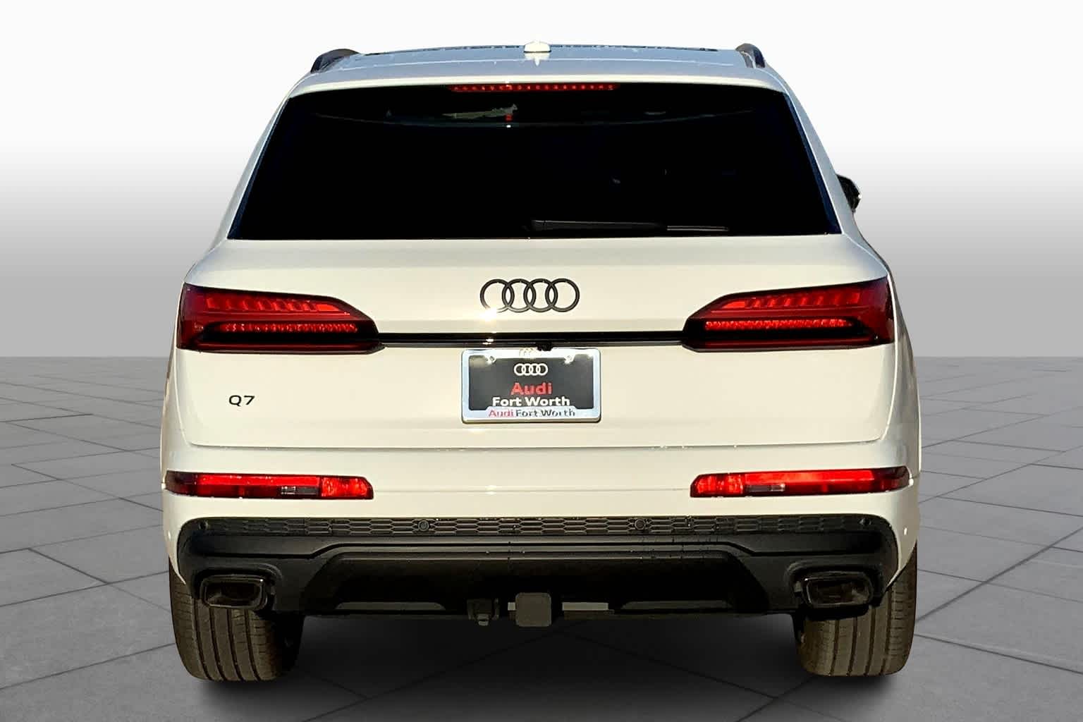 2025 Audi Q7 55 Premium Plus photo 4