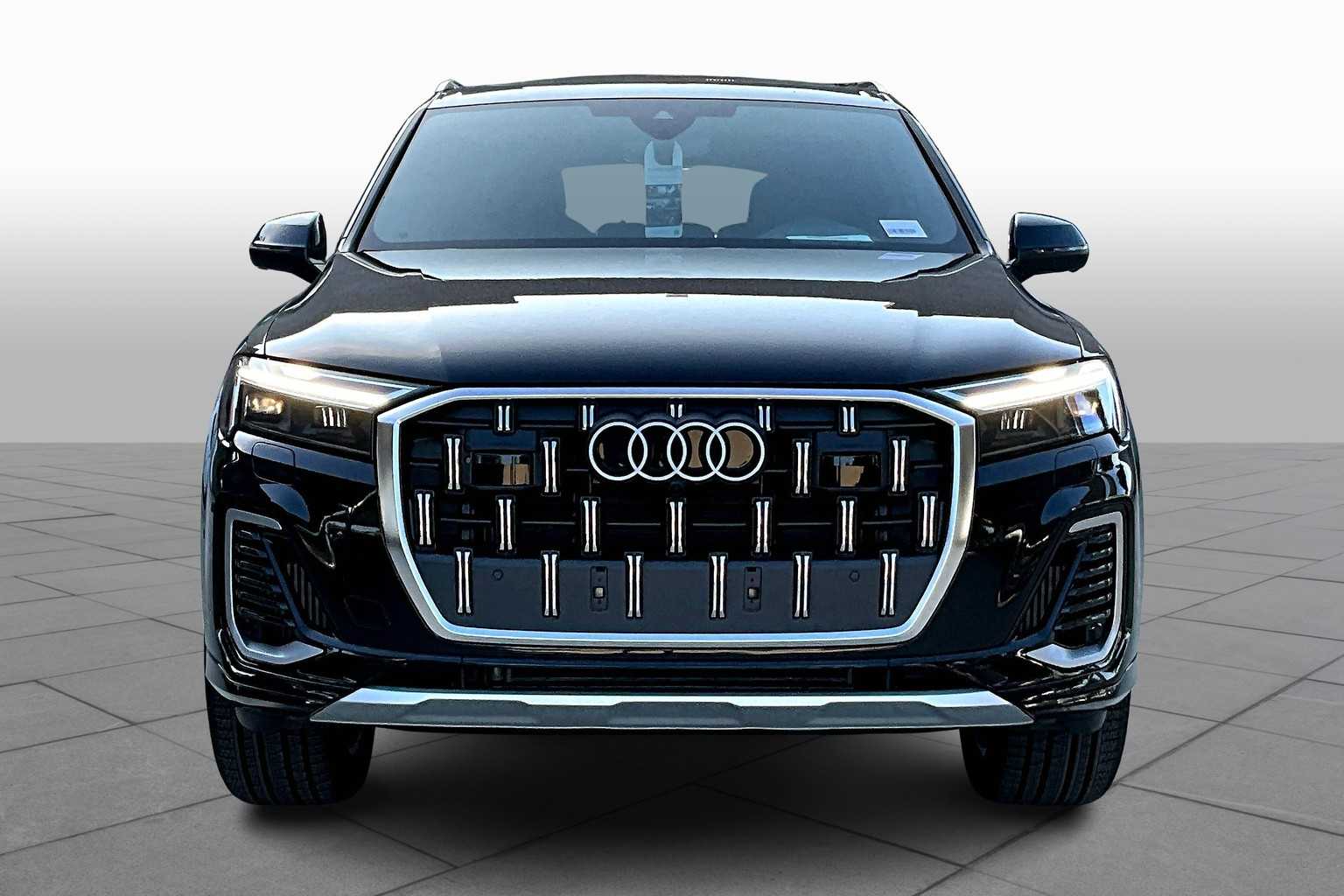 2025 Audi Q7 Premium Plus photo 3