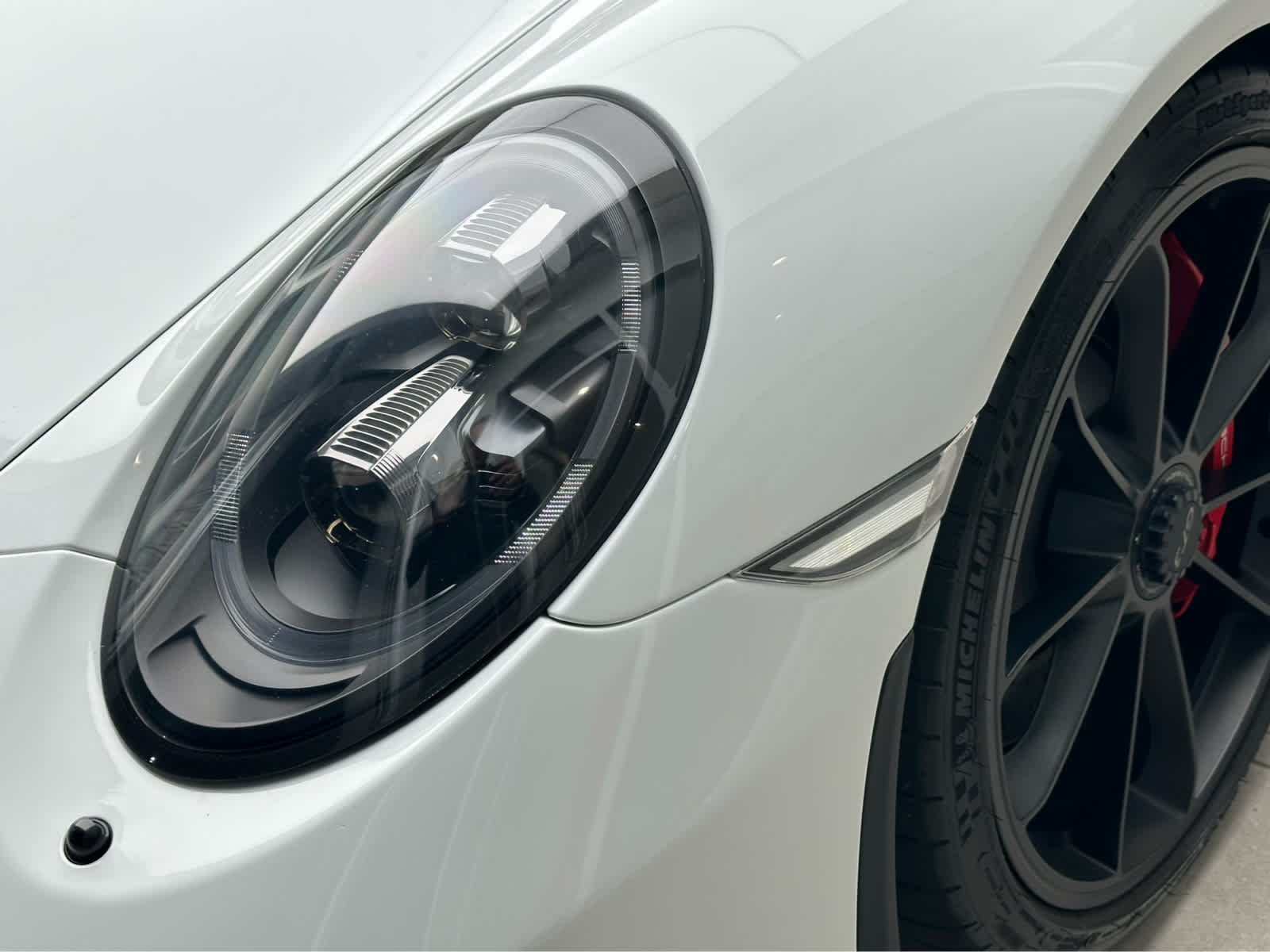 2018 Porsche 911 GT3 photo 2