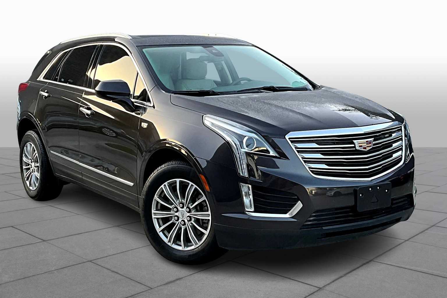 Used 2017 Cadillac XT5 Luxury with VIN 1GYKNBRS7HZ272184 for sale in Benbrook, TX