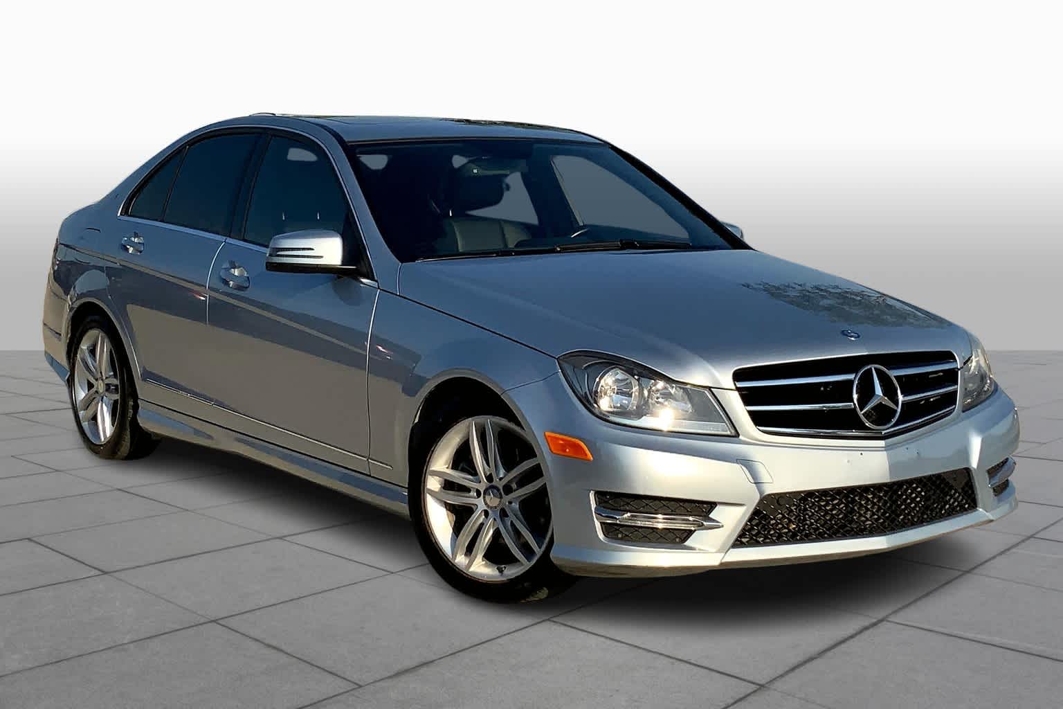 Used 2014 Mercedes-Benz C-Class C250 Luxury with VIN WDDGF4HBXEA955289 for sale in Benbrook, TX