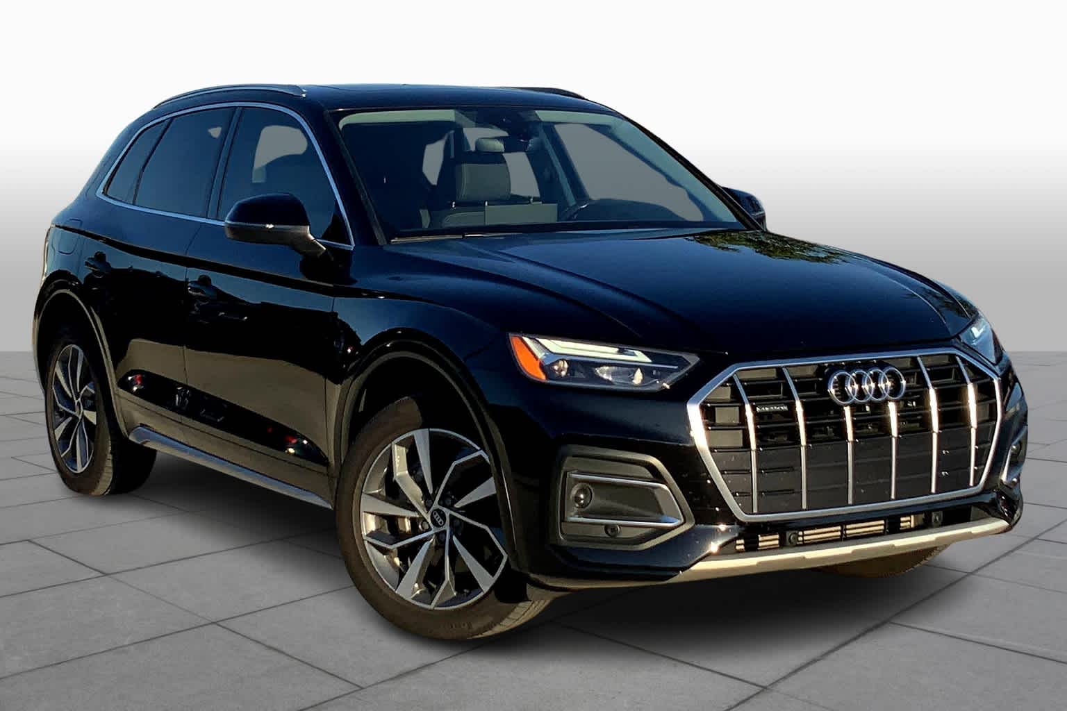 Used 2021 Audi Q5 Premium with VIN WA1AAAFY5M2035643 for sale in Benbrook, TX