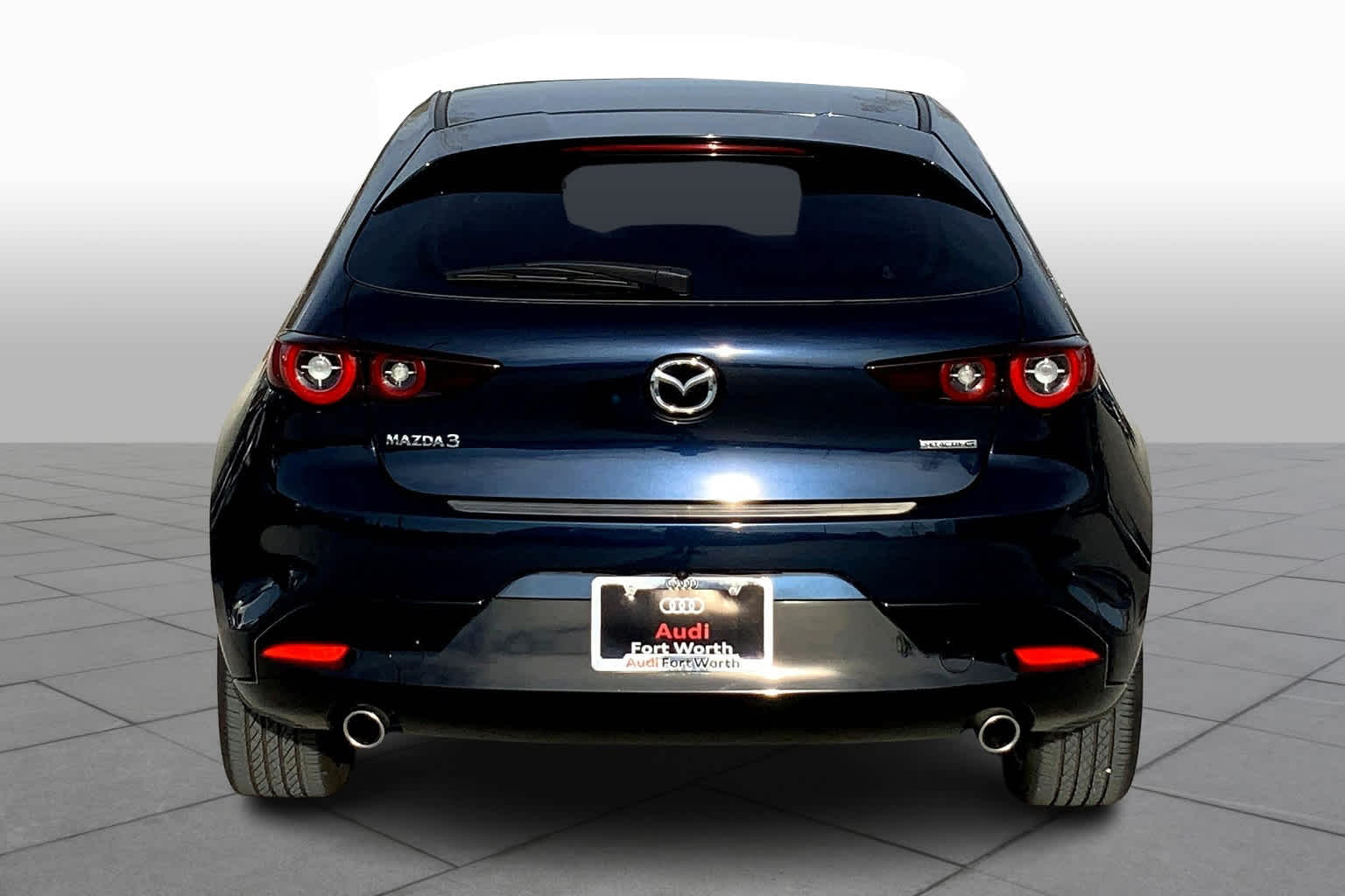 2022 Mazda Mazda3 Preferred Hatchback photo 4