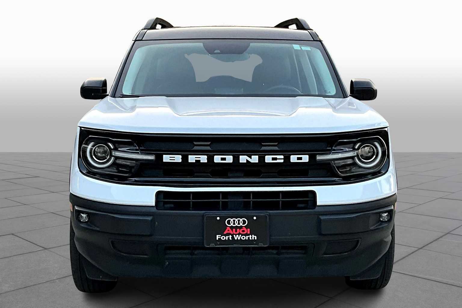 2022 Ford Bronco Sport Outer Banks photo 2
