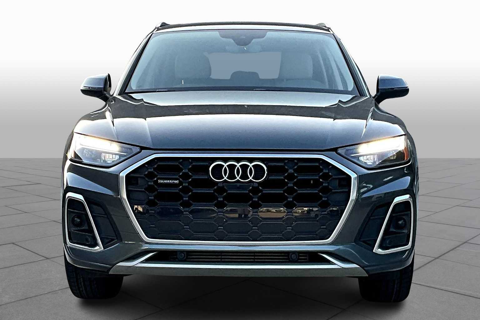 2022 Audi Q5 S line Premium Plus photo 3